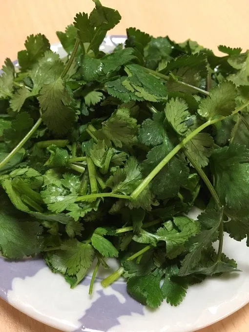 パクチーはどこのスーパーで買えますか？