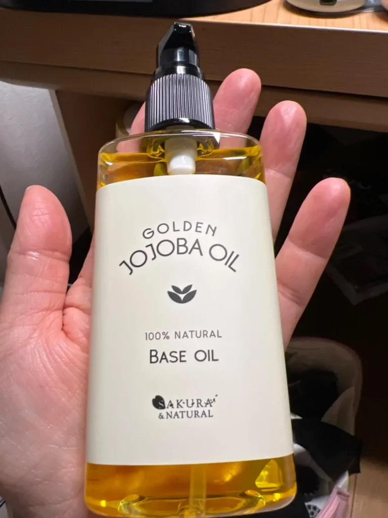 マッサージオイルとベビーオイルは違いますか？